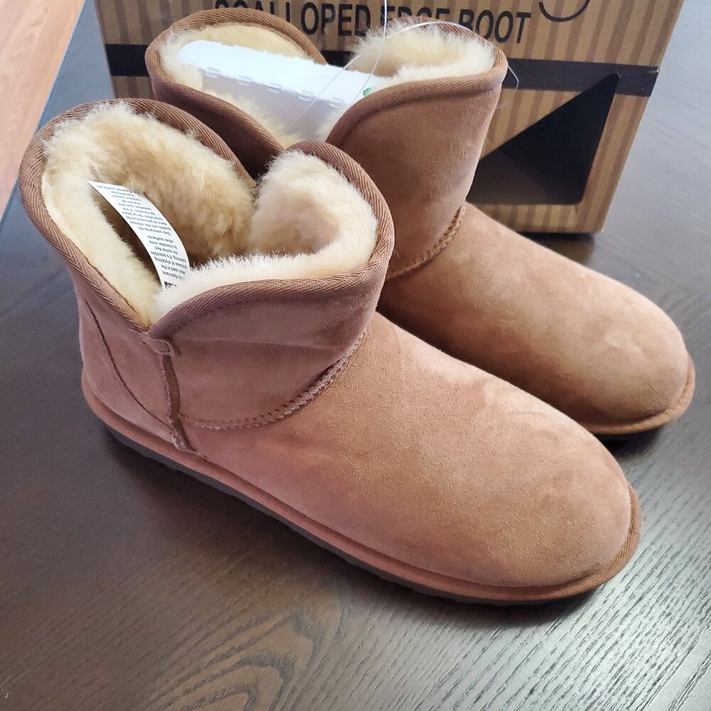 Kirkland Signature shearling scalloped Edge boot Ladies size 11